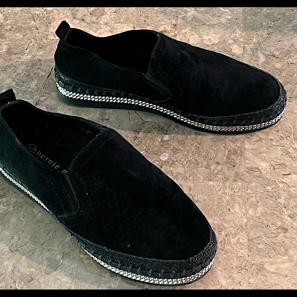 Black suede Bernie Mev NY shoe 37